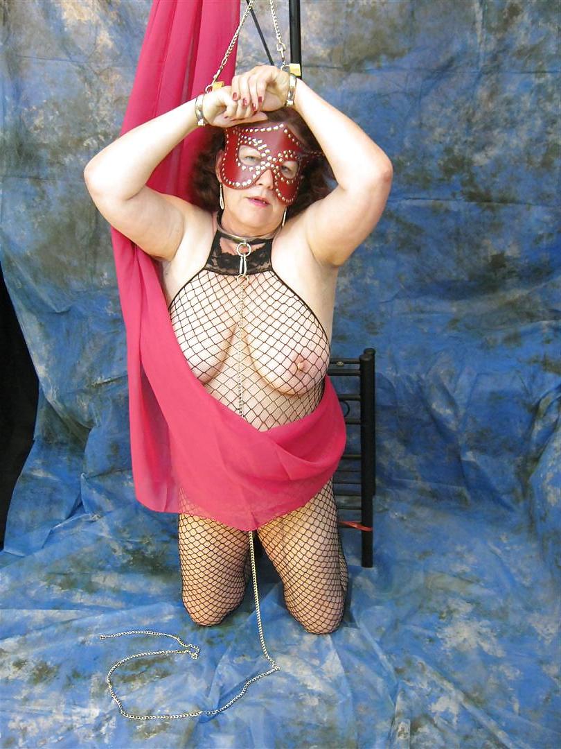 15P Gor Slave Positions