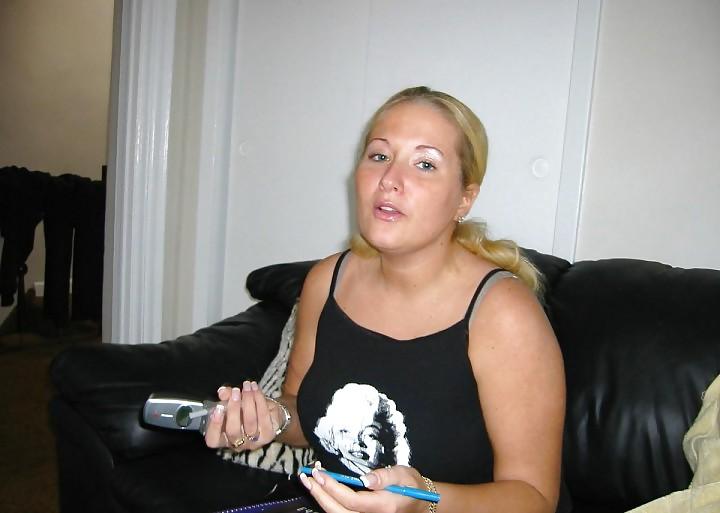 9P Chubby Blonde Huge Tits