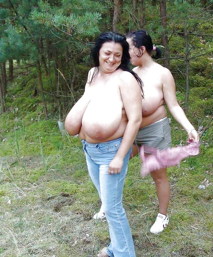 25P Huge tits huge asses 2