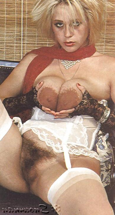 25P Huge areolas and nylon stockings