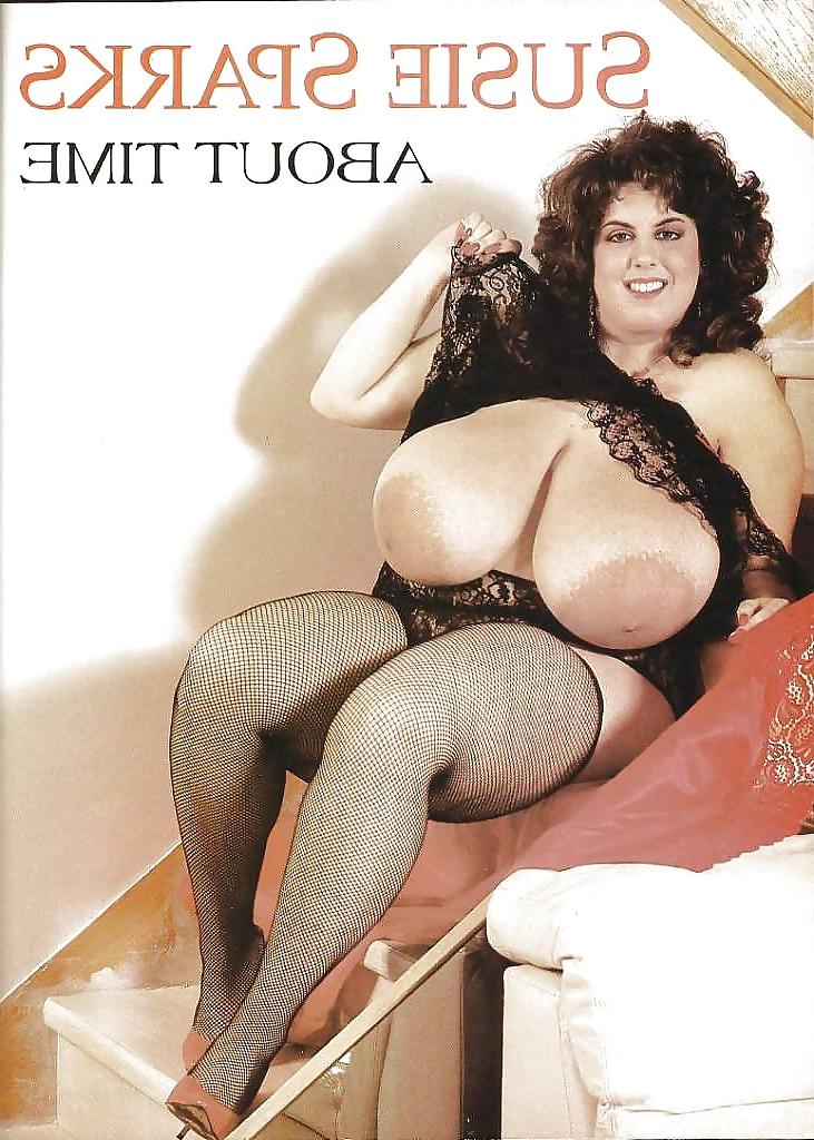 25P Huge areolas and nylon stockings