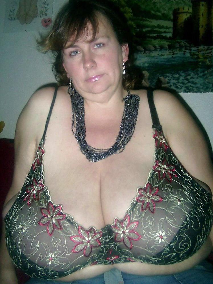 25P Big huge melons