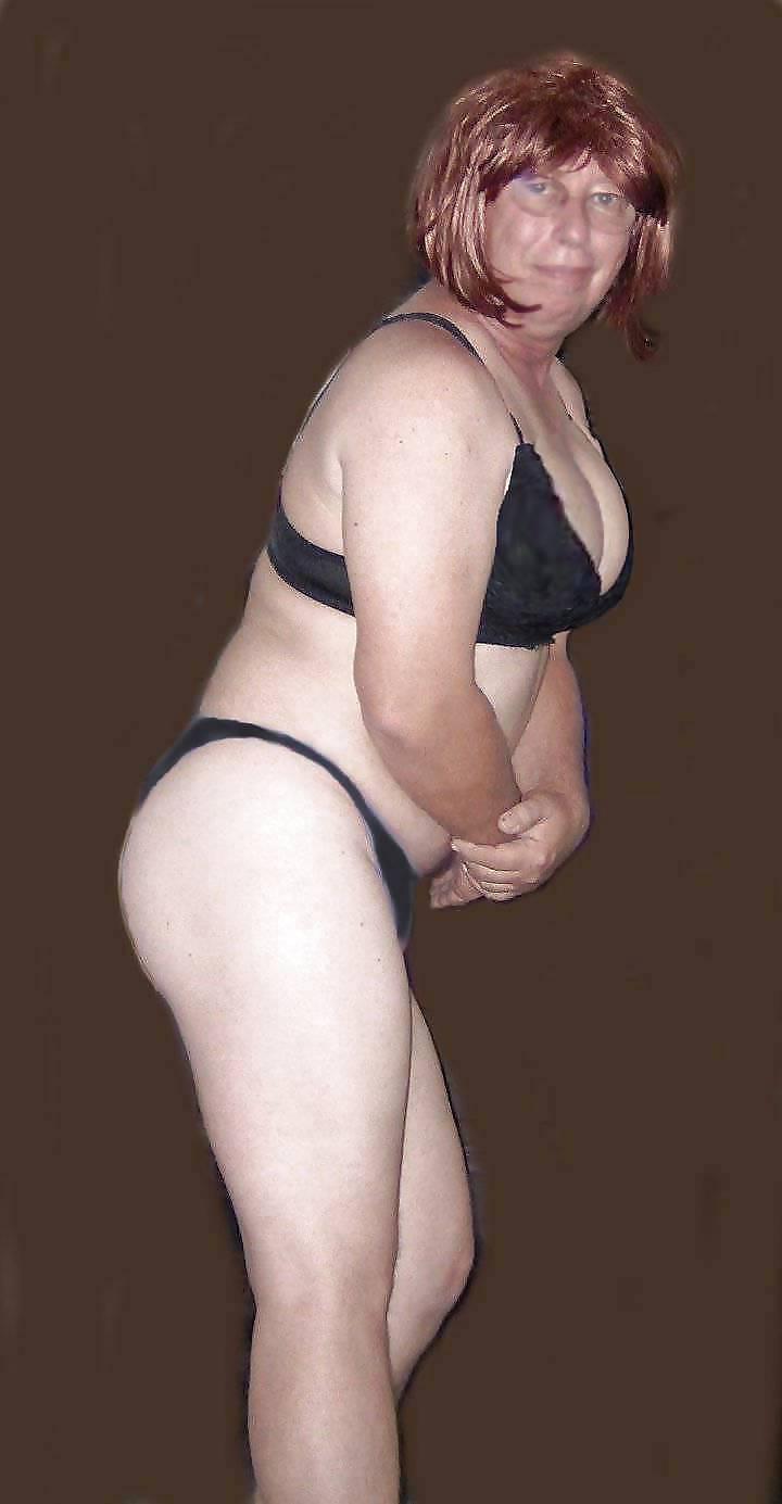 25P Sissy Peggy