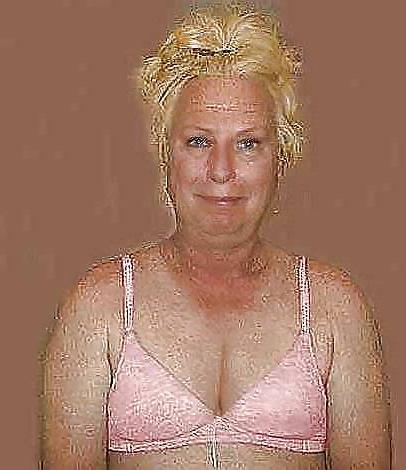 25P Sissy Peggy