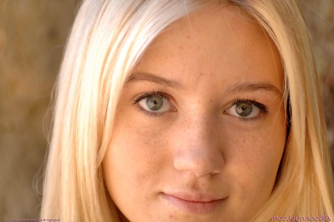 20P Pictures of Alison Angel showing you what's up her skirt