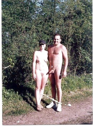 20P Naked couple 35.