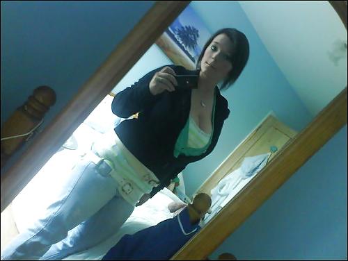 25P Hot Huge Titted Amateur Brunette Gallery