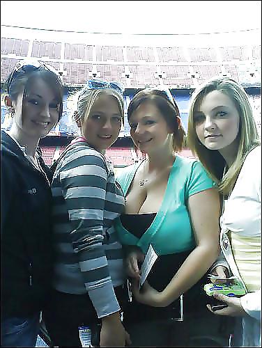 25P Hot Huge Titted Amateur Brunette Gallery