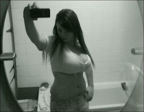 25P Hot Huge Titted Amateur Brunette Gallery