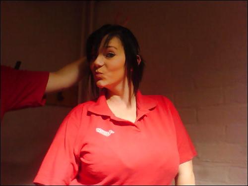 25P Hot Huge Titted Amateur Brunette Gallery