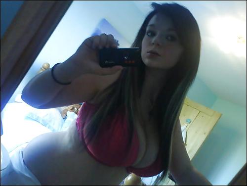 25P Hot Huge Titted Amateur Brunette Gallery