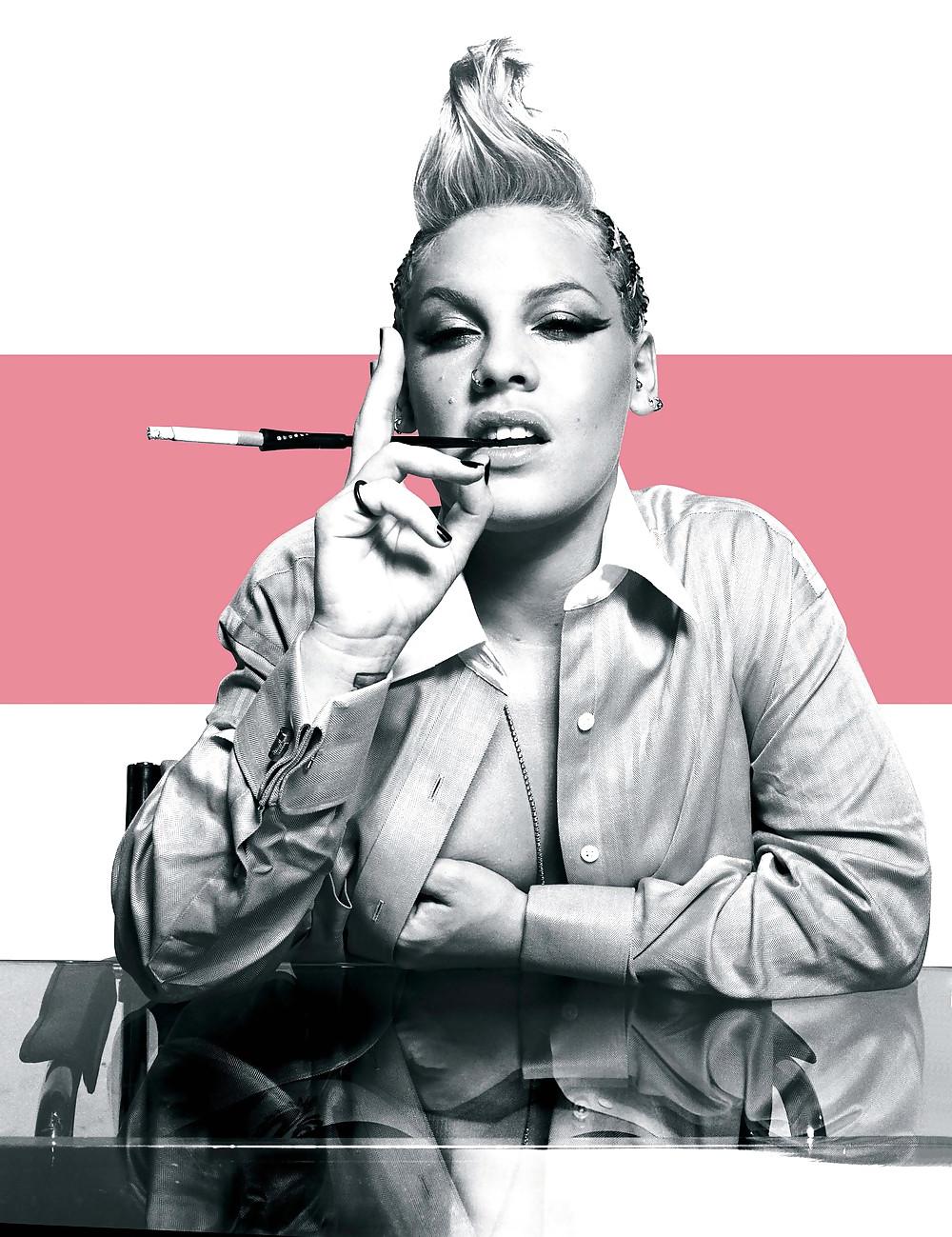 23P P!NK - want to be her slave
