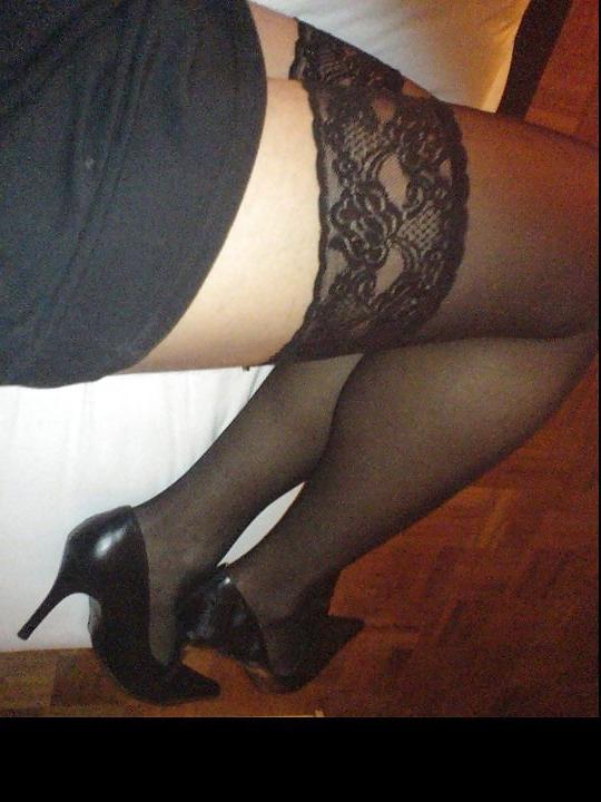 5P Rachel the sissy loves pantyhose