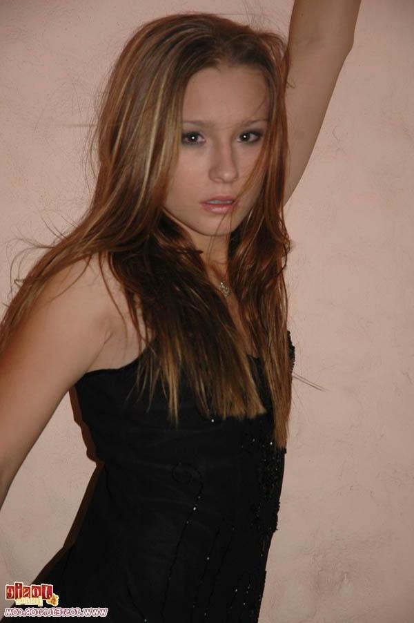 17P Pictures of Josie Junior showing you her tight pussy up her skirt
