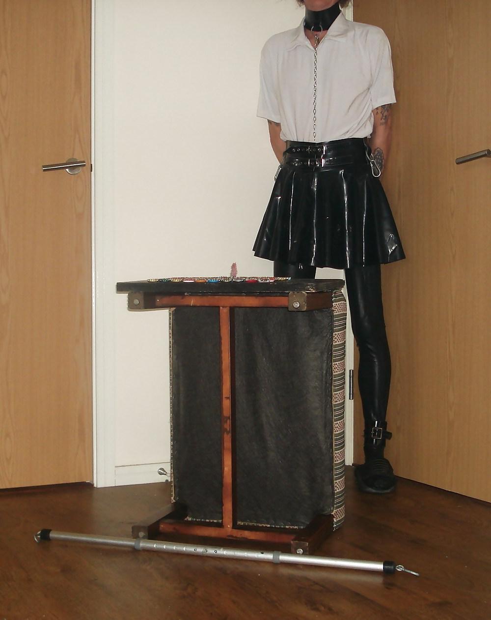 12P A  SEAT FOR SLAVE