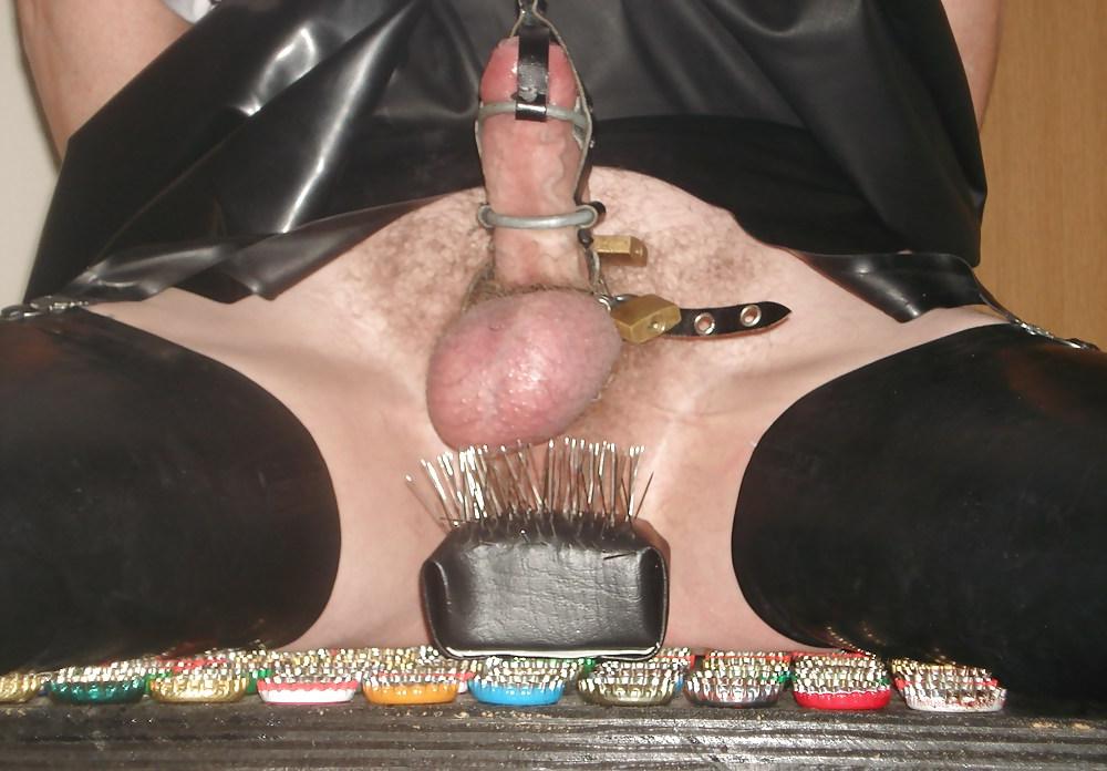 12P A  SEAT FOR SLAVE