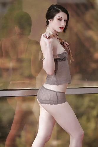 25P Stoya, a dazzling star - for a friend 