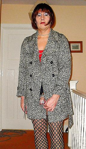 25P Captioned Sissy