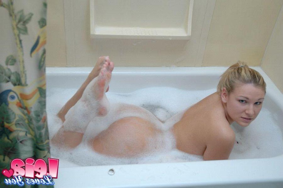 12P Pictures of teen slut Leia Loves You getting all hot and wet