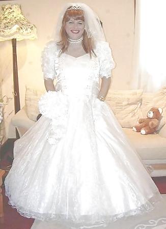 22P Sissy brides