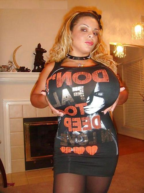 20P Huge Tits, Tight Tops 8
