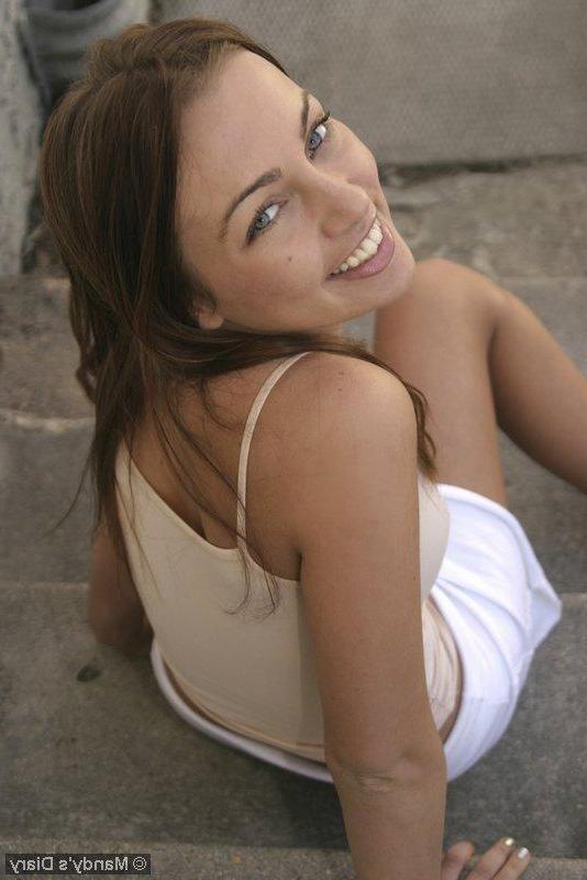 20P Pictures of Mandy's Diary showing you what's up her skirt