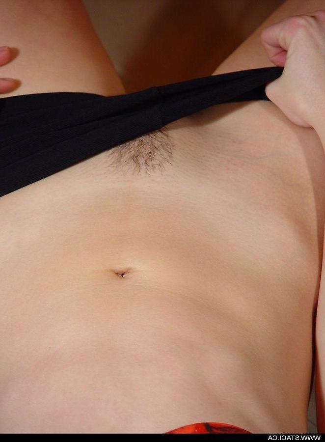 20P Pictures of teen slut Staci.ca waiting for you in bed