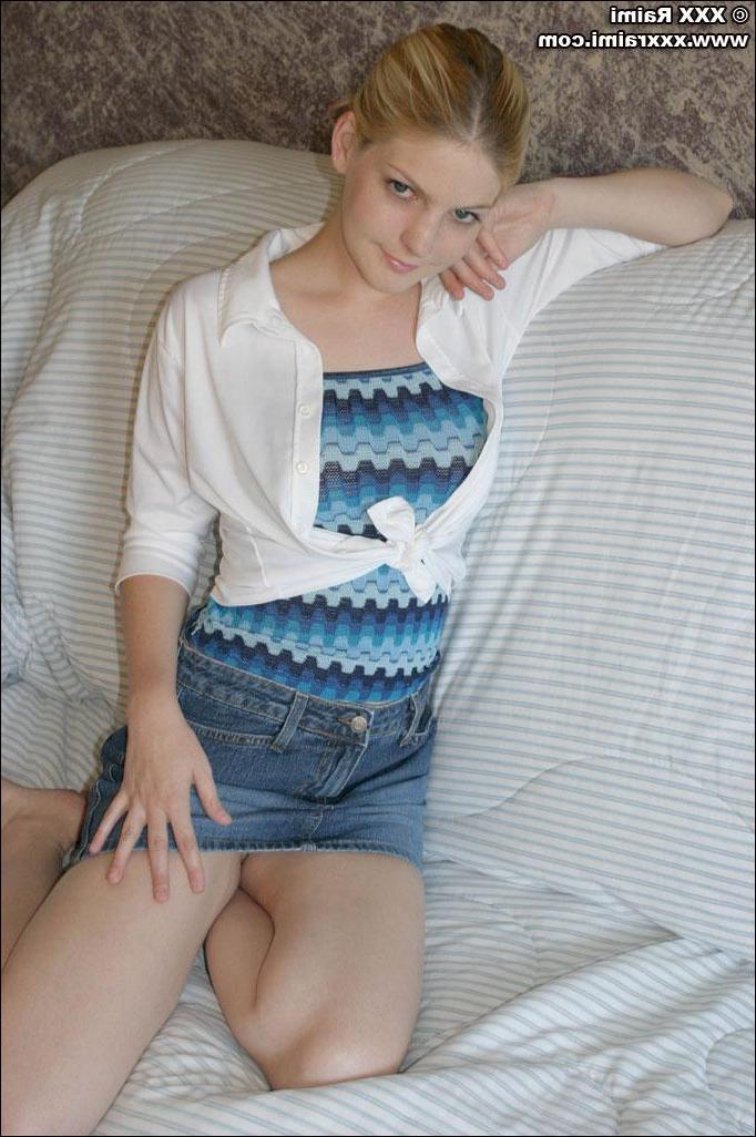 20P Pictures of XXX Raimi showing you up her skirt