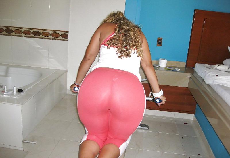 25P Sainha, Suplex e Bundas - skirt, Suplex and ass