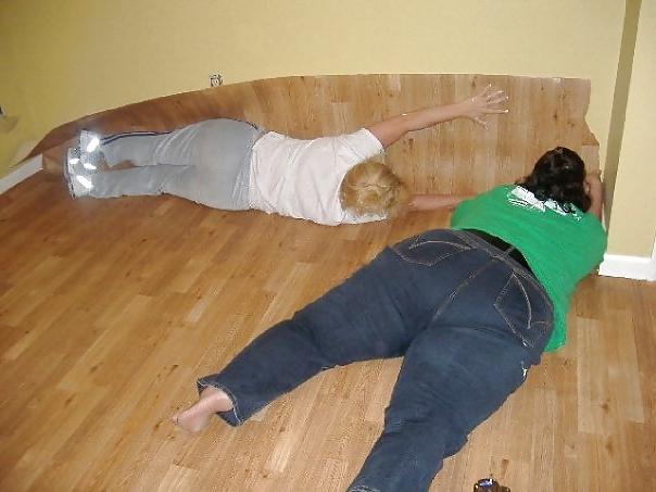 18P Single Mom & daughter's friend