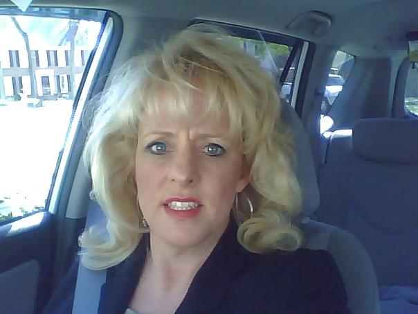 18P Single Mom & daughter's friend