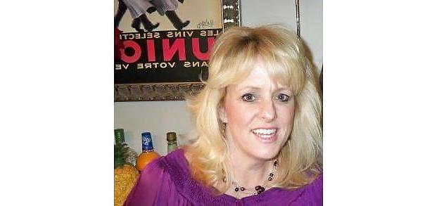 18P Single Mom & daughter's friend