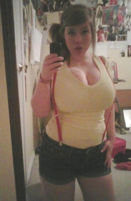 25P Huge Juggs From SmutDates Dot Com