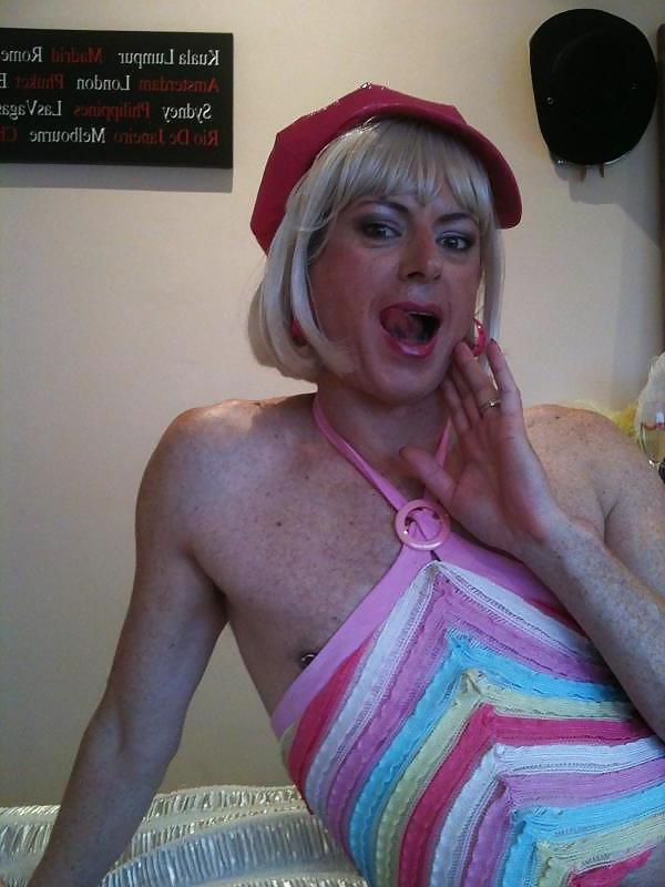 16P Sissy chrissy 