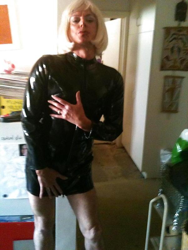 16P Sissy chrissy 