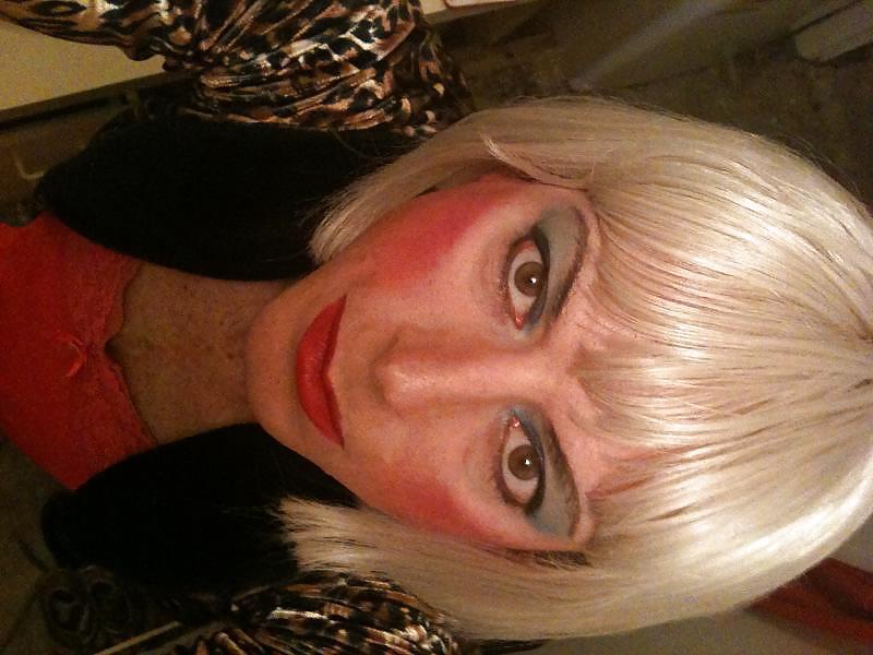 16P Sissy chrissy 