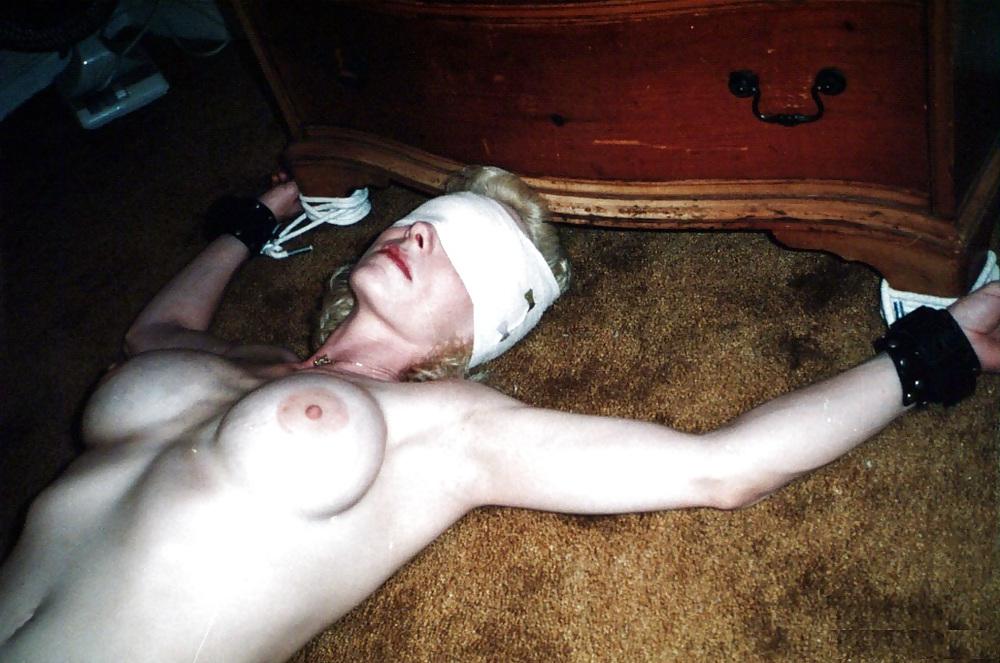 16P Exhibitionistic slut used as a slave