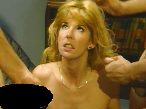 6P Famous Gangbang Slut---NEED HER NAME!!!!!