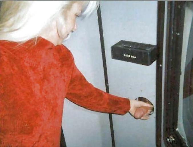 25P Glory Hole IV