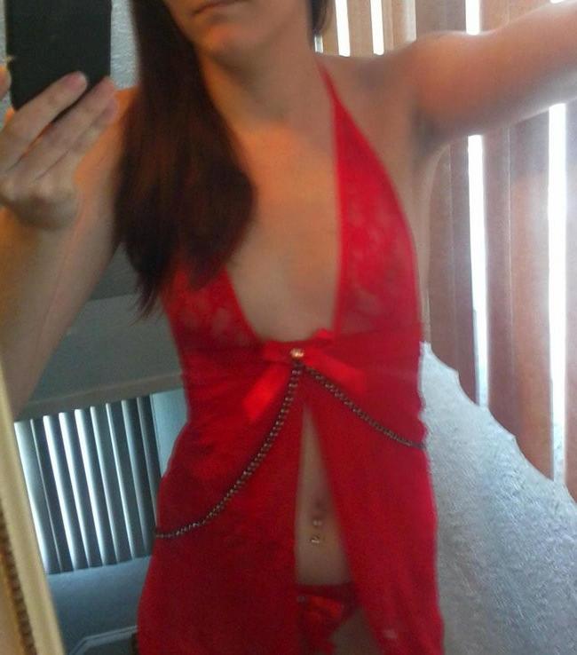 15P Self shot gfs are posing for cell phone camera pics