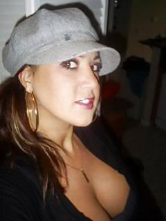 13P Huge Natural Titted Amateur Brunette Photo Gallery