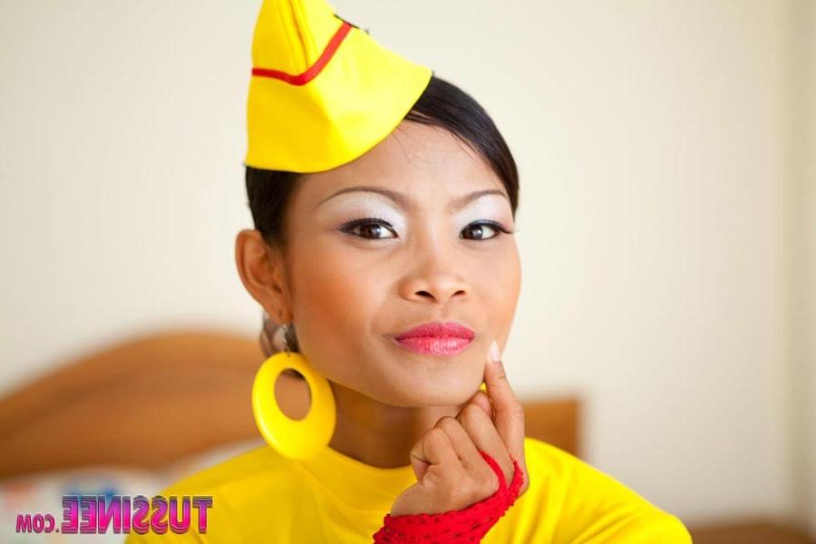 16P Super sexy stewardess Tussinee strips and does a nude split