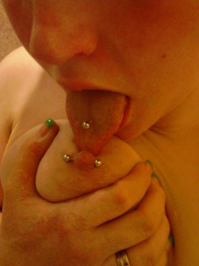 15P Self shot gfs are posing for cell phone camera pics