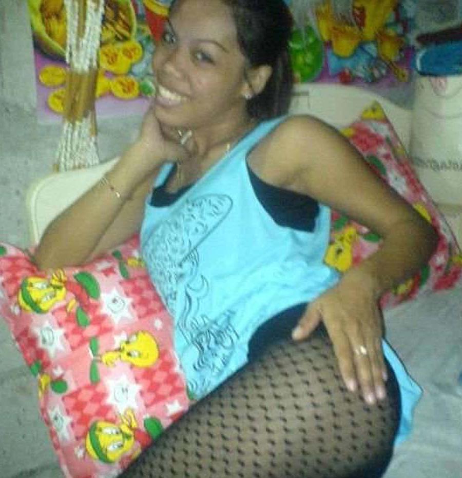10P Picture set of an amateur asian bitch in hardcore gang bang
