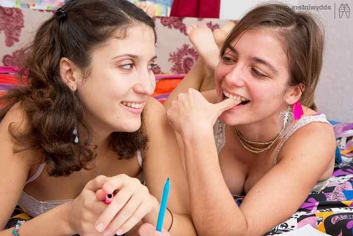 15P Anjali feels Floras tongue deep in her wet vulva