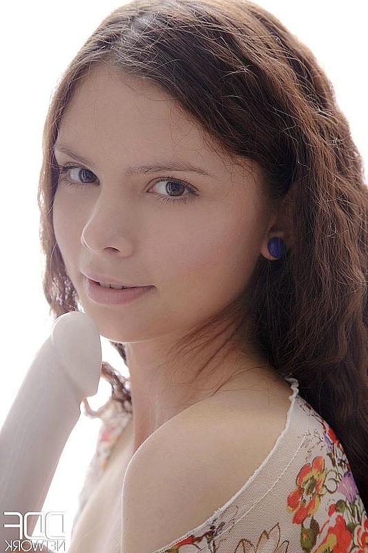 16P Peachy russian amateur babe fucks herself real good with a white dildo