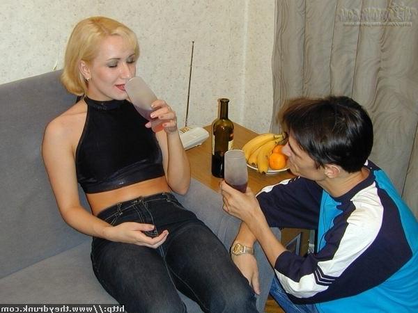 16P Drunk girl getting bottle in one hand and cock in another