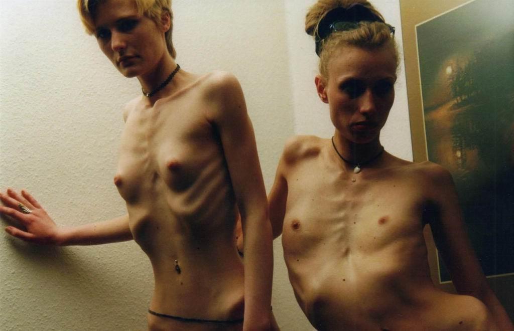 24P Skinny girls