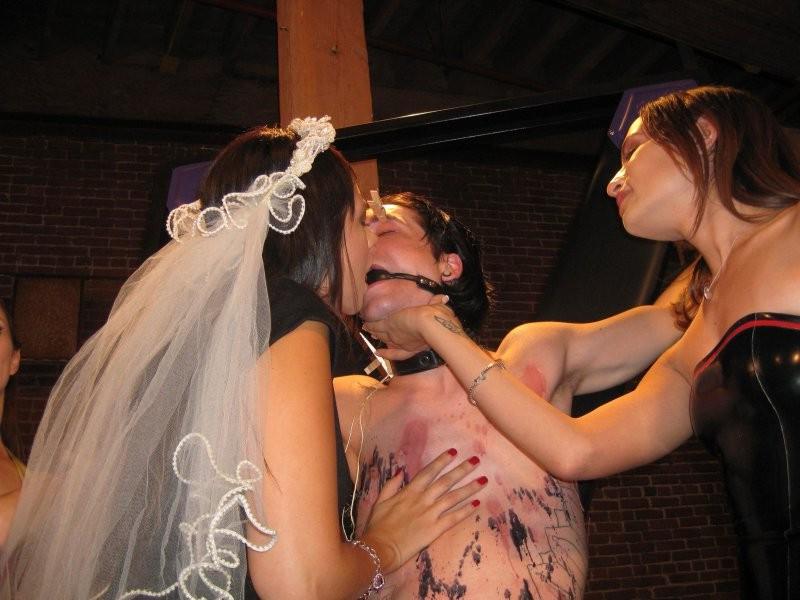 16P Hung male stripper gets gang banged by a bunch of horny babes at a bachelorette 