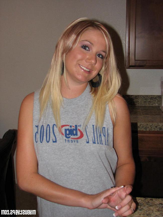 15P Big tits ex gfs show tits and ass for the camera gallery 3